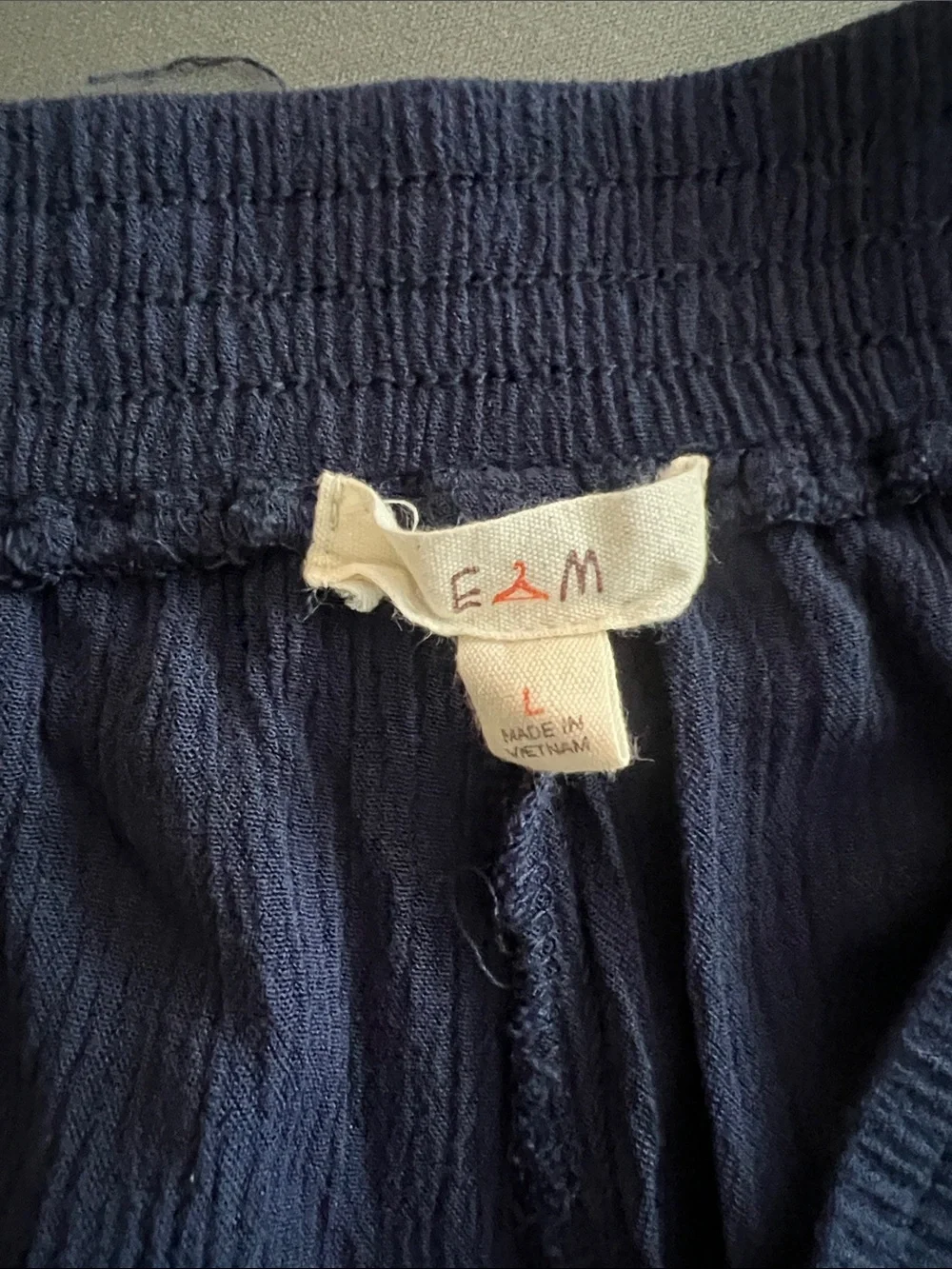E & M comfortable navy